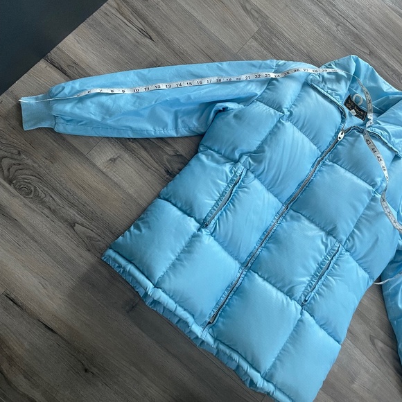Vintage Light Blue Puffer Jacket - Picture 7 of 16